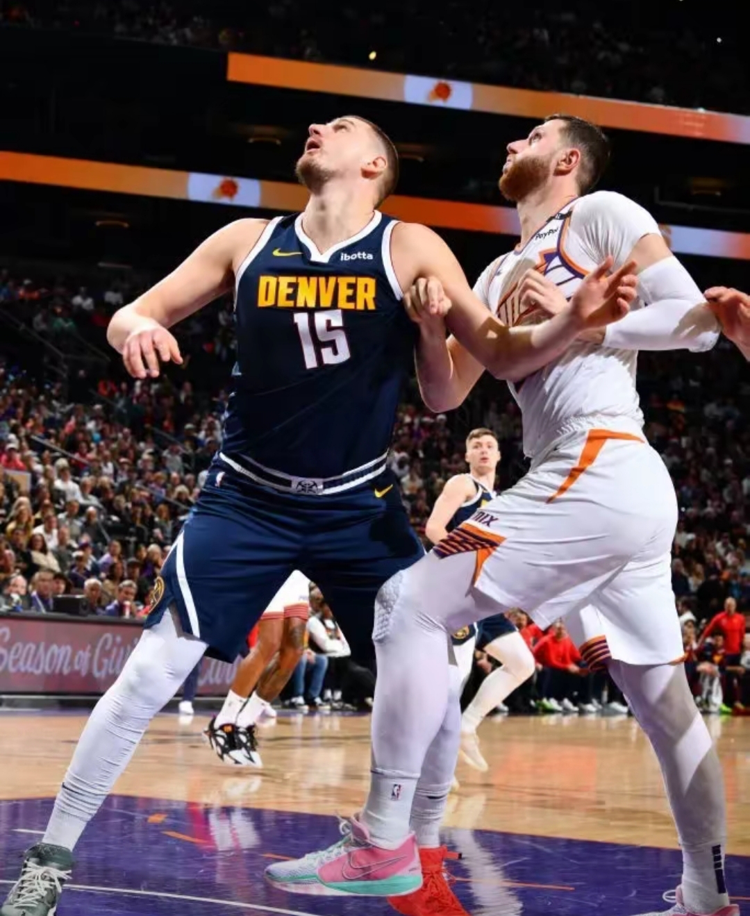 转折点菲尼克斯太阳扳平良机，NBA季后赛赛前攻防权衡，底气十足，年轻球员得到机会的简单介绍-九游体育