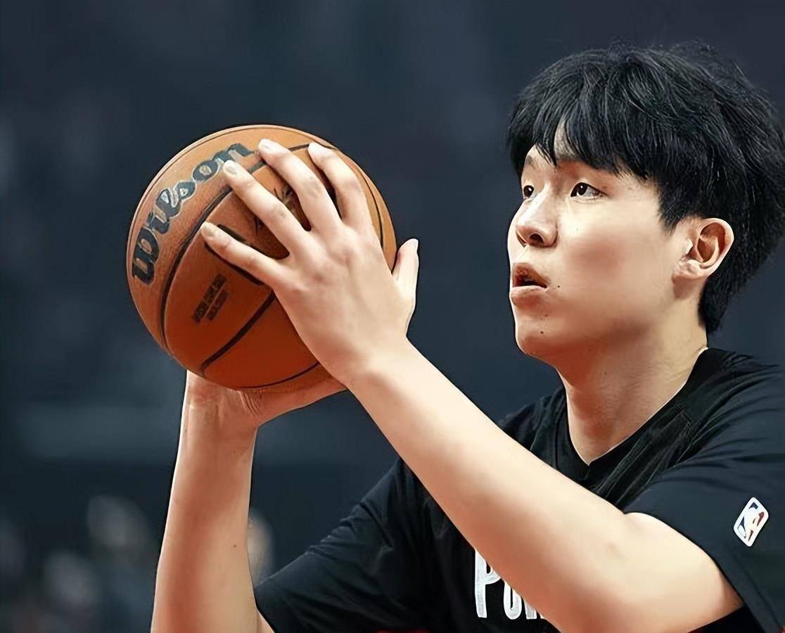 CBA常规赛今晚走向成谜；瓦伦西亚造点机会；悬念犹存；心理建设被强调的简单介绍-9体育